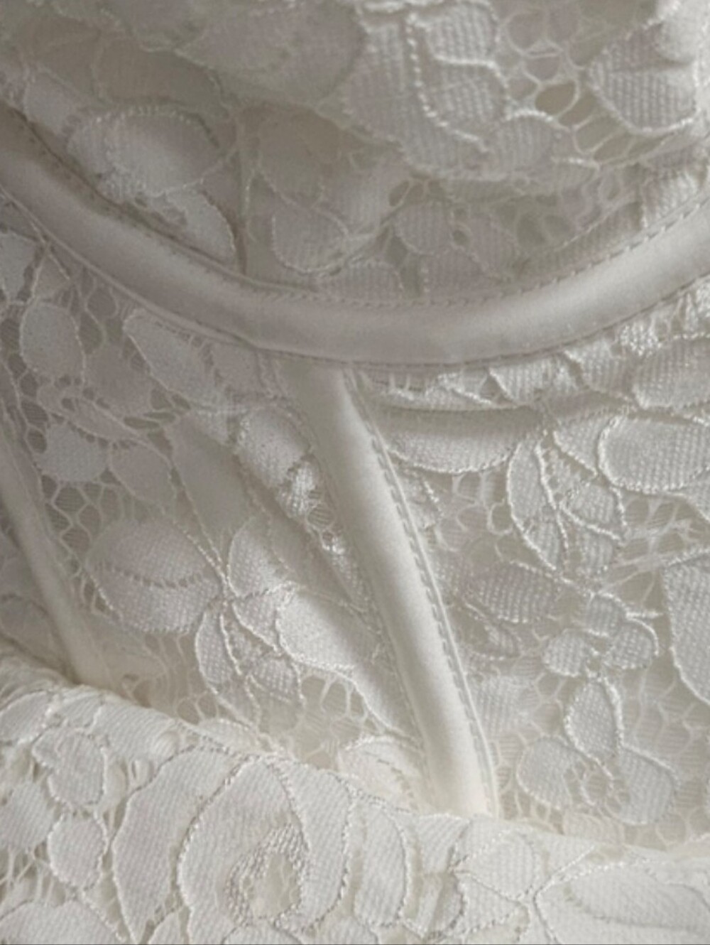 For Love & Lemons Cream Delicate Fabric Top - Picture 6 of 6